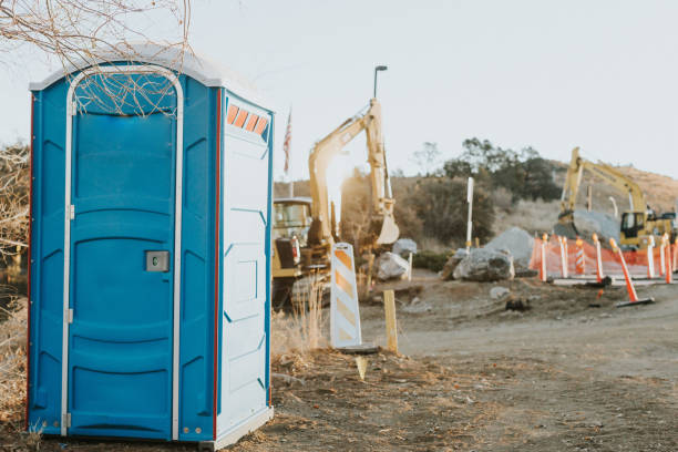 Best Porta potty rental near me  in Country Club Hills, MO